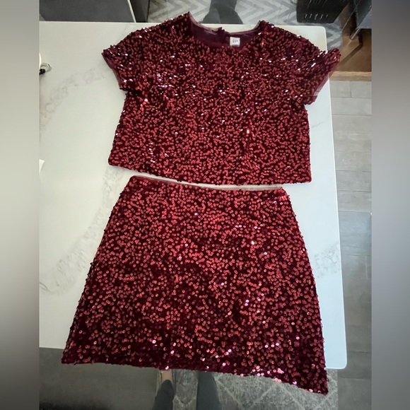 NWT gap kids two piece skirt & top.Beautiful red/maroon...